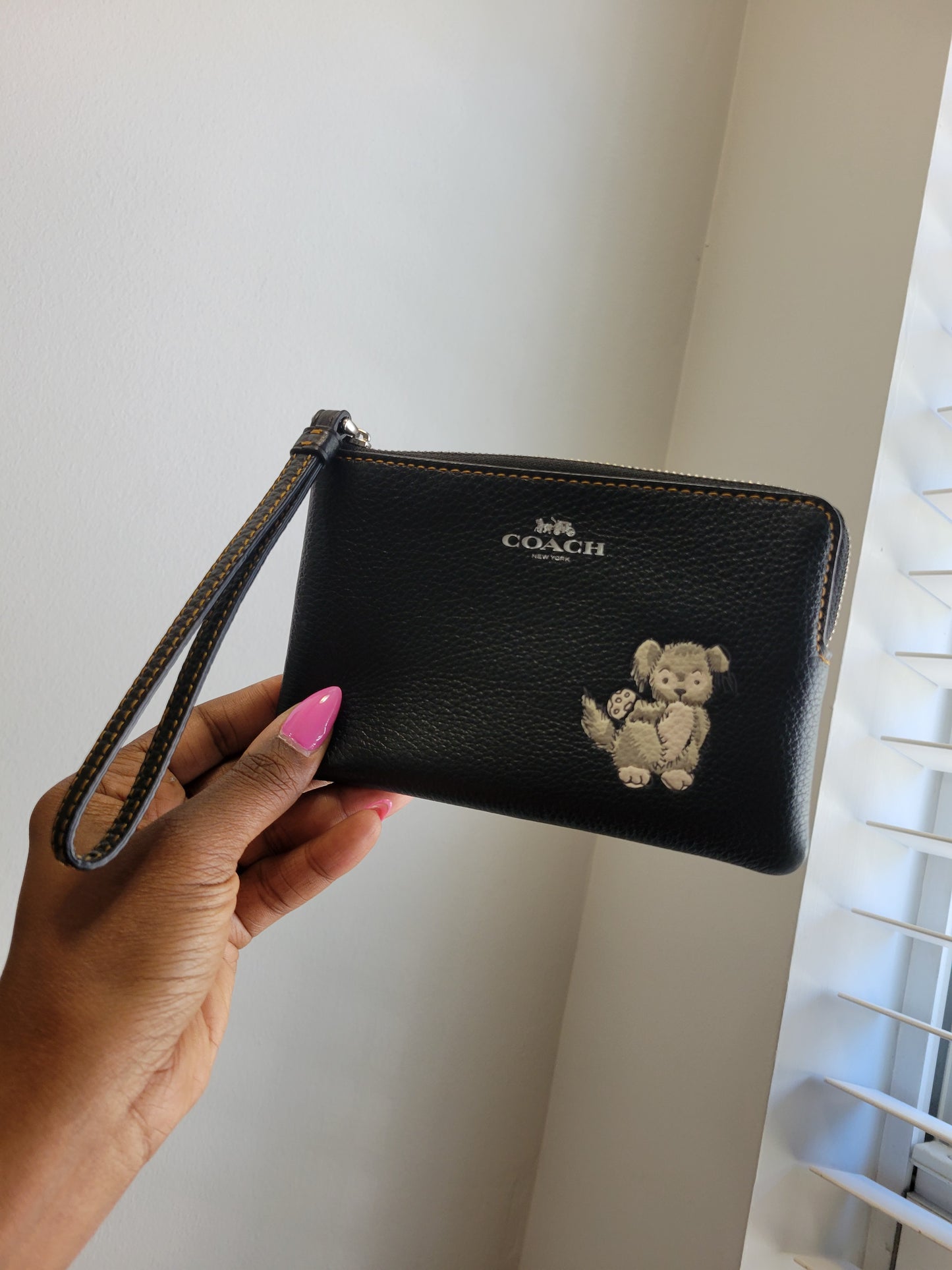 10.24 HAPPY DOG DEMPSY PURSE & MATCHING WRISTLET