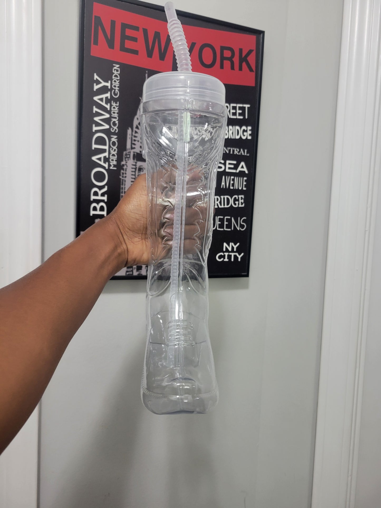 32oz BOOTS ON THE GROUND REUSABLE PLASTIC JUG