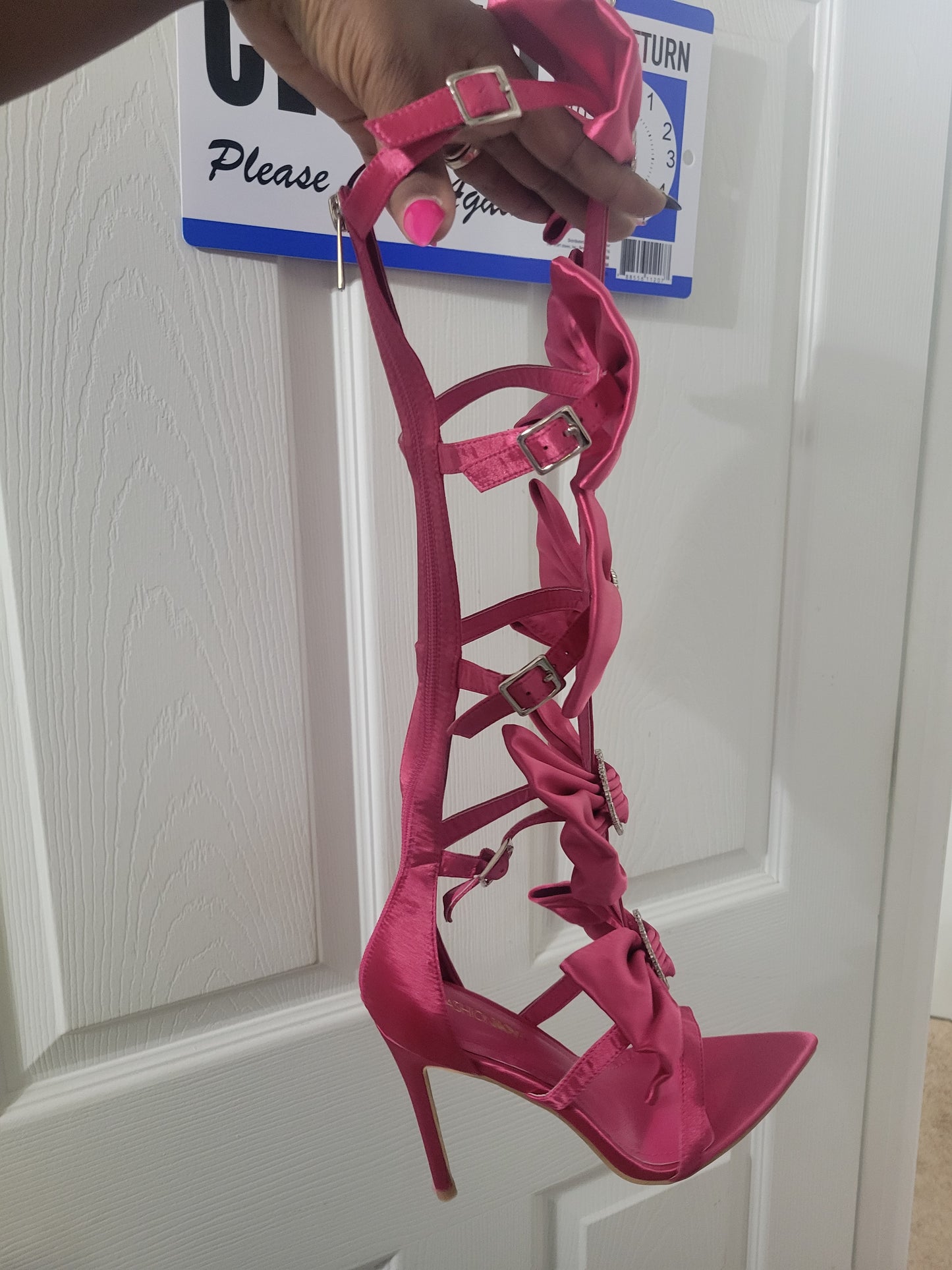 PINK BOW HEELS SZ 7