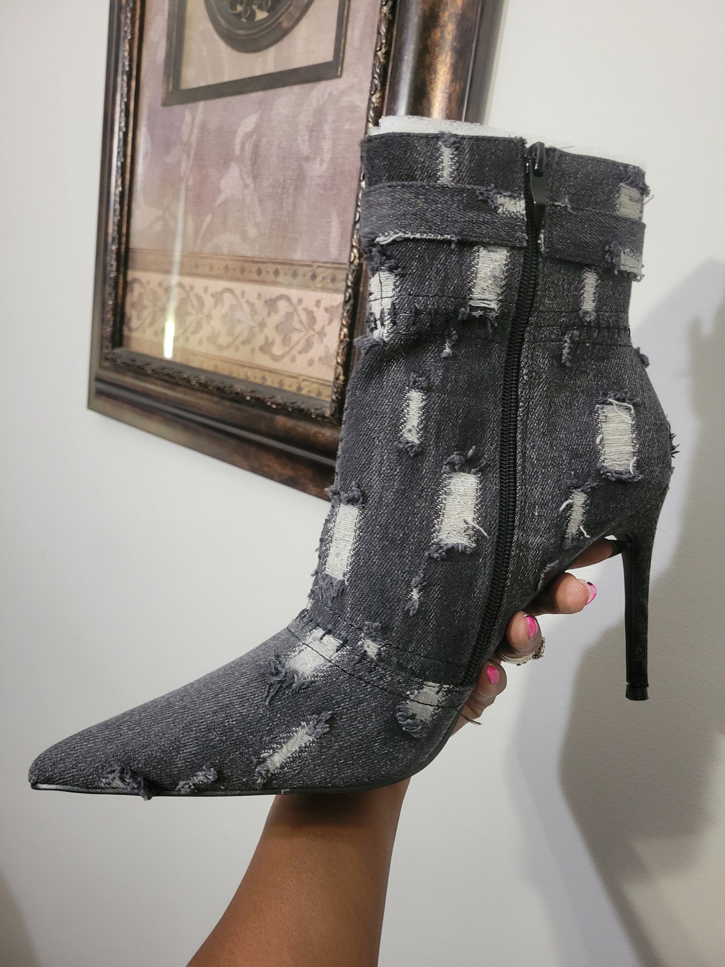 SZ 11 DENIM DISTRESSED BOOTS