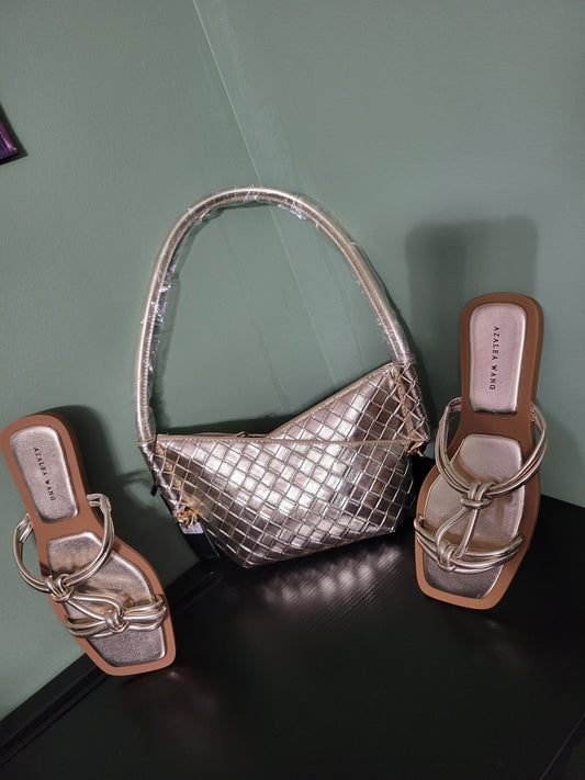 METALLIC GOLD SANDALS SIZE 9 & PURSE BUNDLE